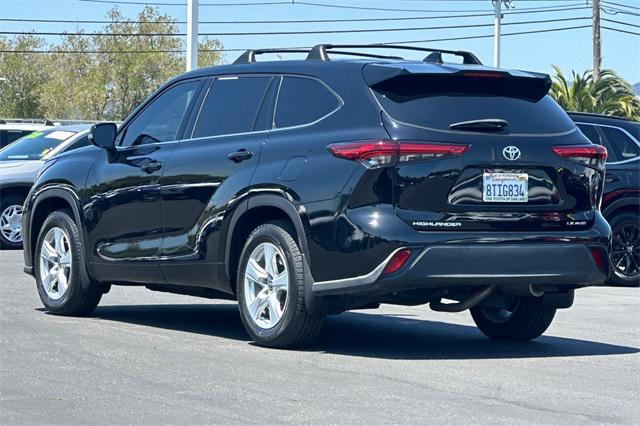 used 2020 Toyota Highlander car, priced at $25,562
