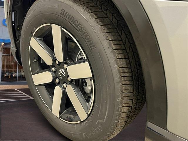 new 2025 Honda Prologue car, priced at $56,195