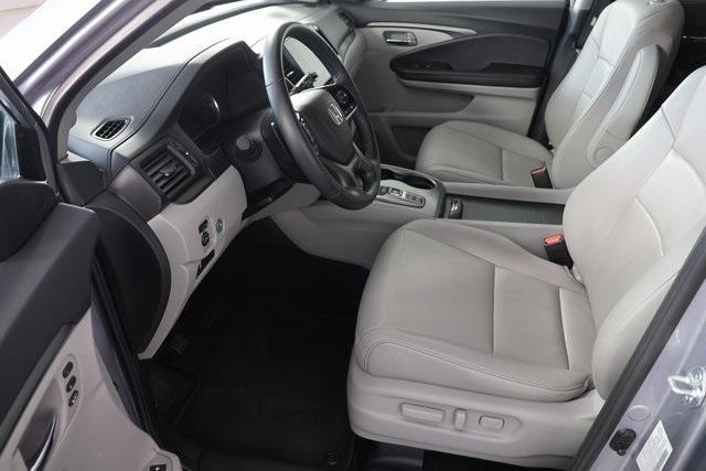 used 2022 Honda Pilot car, priced at $32,000