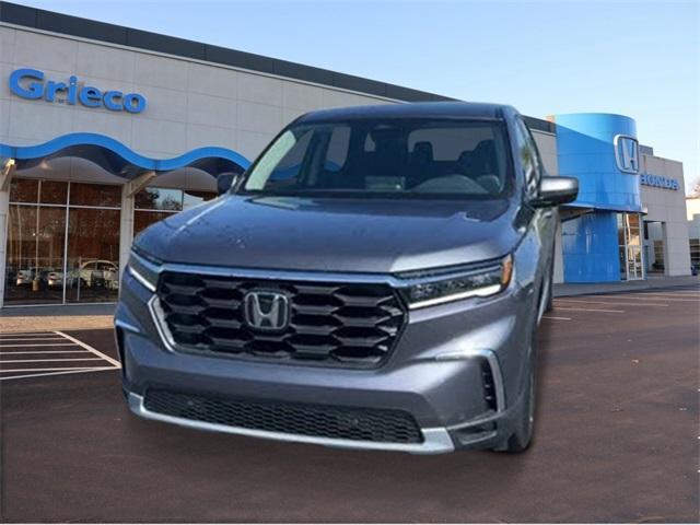 used 2025 Honda Pilot car, priced at $44,000