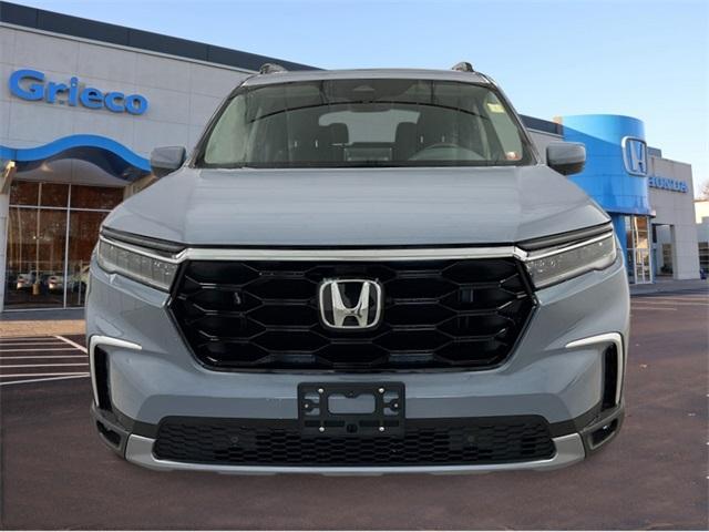 new 2025 Honda Pilot car, priced at $53,170