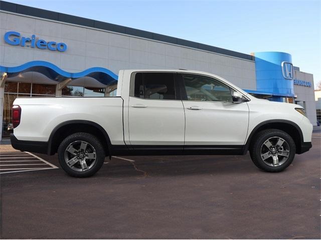 new 2025 Honda Ridgeline car, priced at $43,885