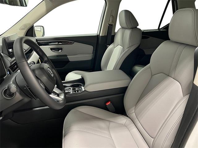 new 2025 Honda Pilot car, priced at $51,505