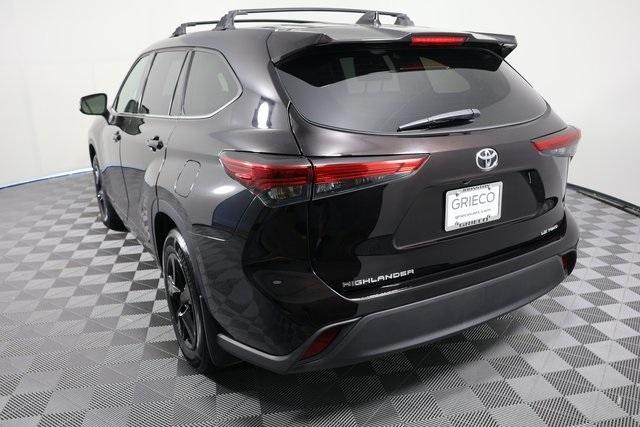 used 2021 Toyota Highlander car, priced at $30,300