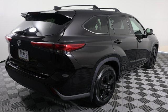used 2021 Toyota Highlander car, priced at $30,300