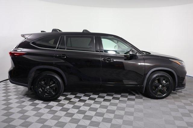 used 2021 Toyota Highlander car, priced at $30,300