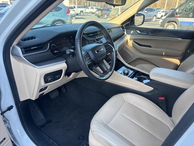 used 2022 Jeep Grand Cherokee car, priced at $31,998