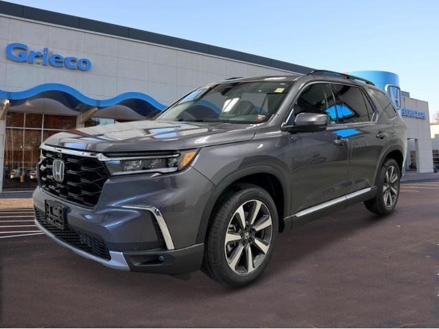 new 2025 Honda Pilot car, priced at $54,475