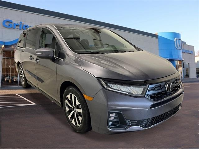 new 2026 Honda Odyssey car, priced at $44,290
