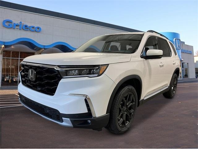 new 2025 Honda Pilot car, priced at $53,405