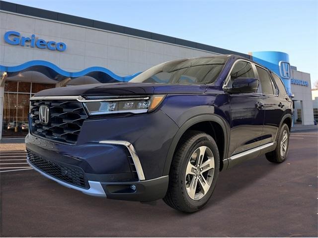 new 2025 Honda Pilot car, priced at $45,595