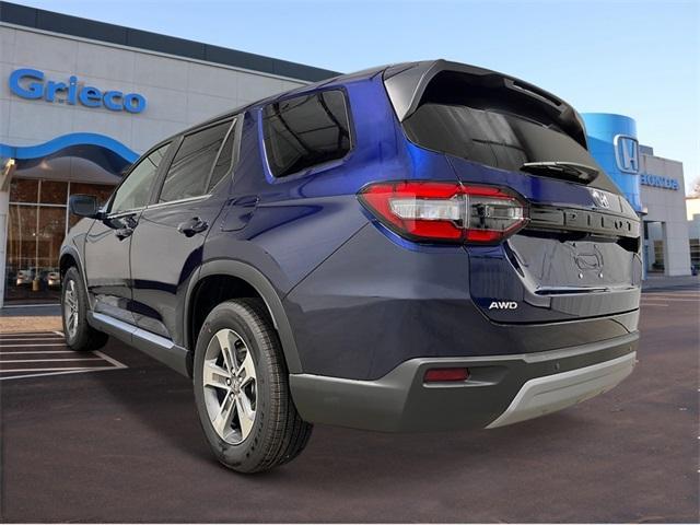 new 2025 Honda Pilot car, priced at $45,595