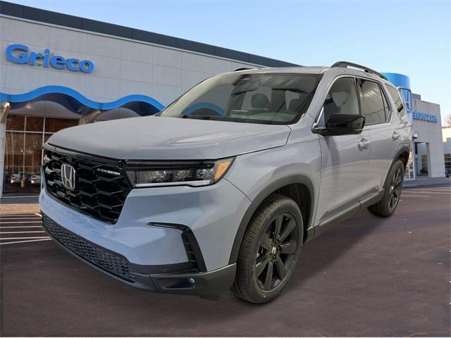 new 2025 Honda Pilot car, priced at $55,760