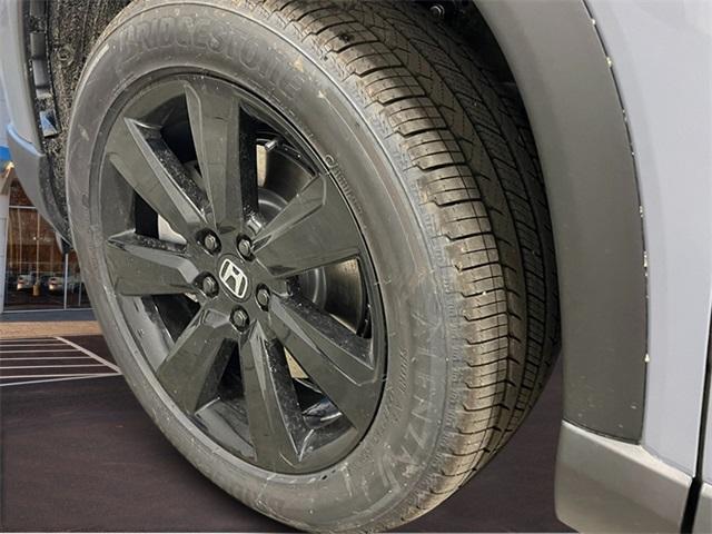 new 2025 Honda Pilot car, priced at $55,760