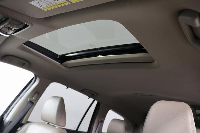 used 2022 Honda Pilot car, priced at $30,999