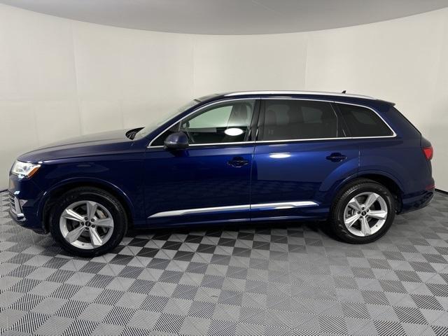 used 2022 Audi Q7 car, priced at $39,700