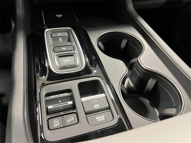 new 2025 Honda Pilot car, priced at $45,595