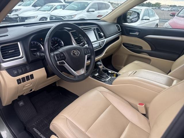 used 2017 Toyota Highlander car, priced at $21,555