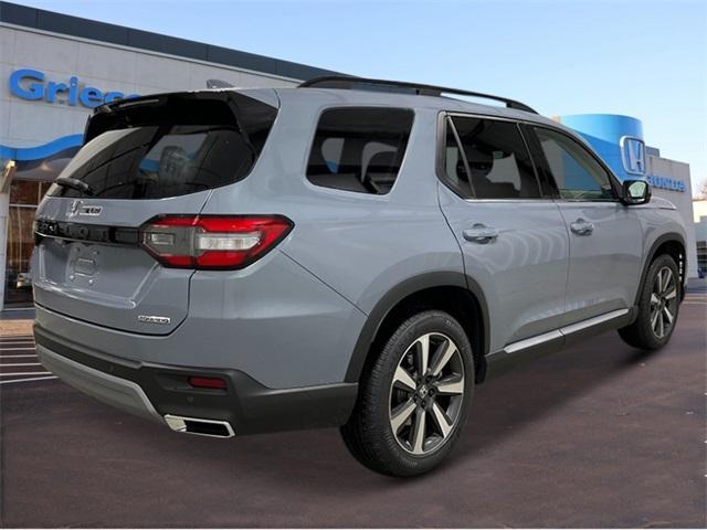 new 2025 Honda Pilot car, priced at $51,505
