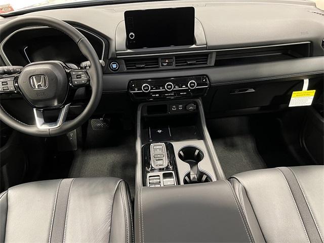 new 2025 Honda Pilot car, priced at $51,505
