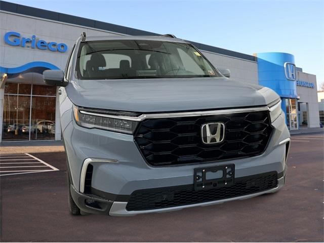 new 2025 Honda Pilot car, priced at $51,505