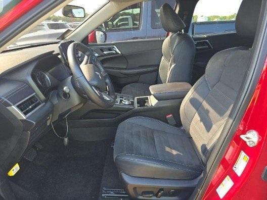 used 2024 Mitsubishi Outlander car, priced at $28,998