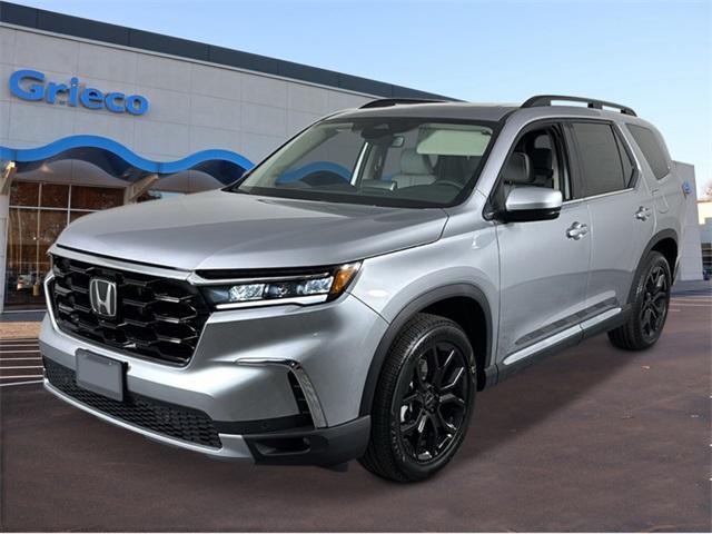 new 2025 Honda Pilot car, priced at $51,495