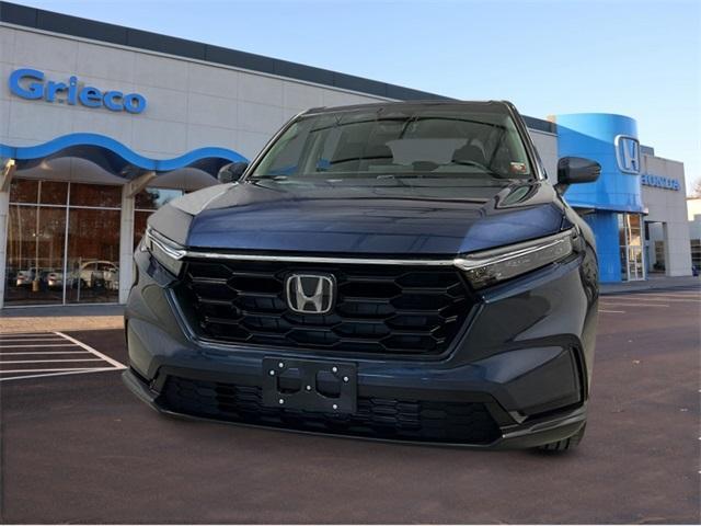 new 2025 Honda CR-V car, priced at $32,995