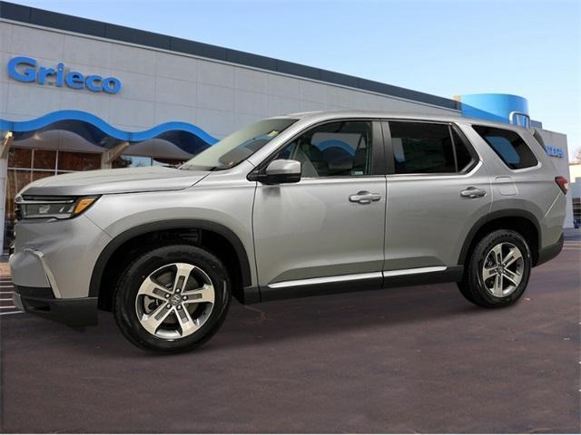 new 2025 Honda Pilot car, priced at $47,825