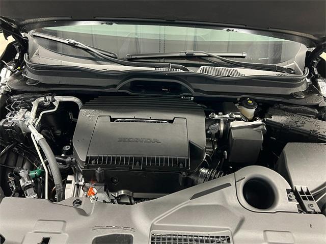 new 2025 Honda Pilot car, priced at $46,325