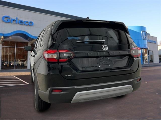 new 2025 Honda Pilot car, priced at $46,325