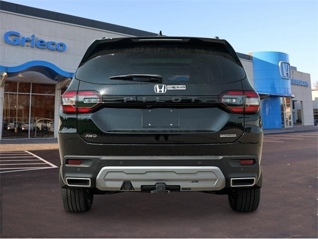 new 2025 Honda Pilot car, priced at $52,040