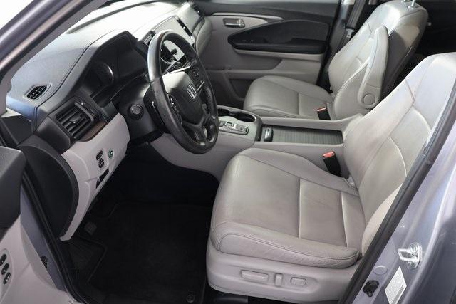 used 2022 Honda Pilot car, priced at $31,400