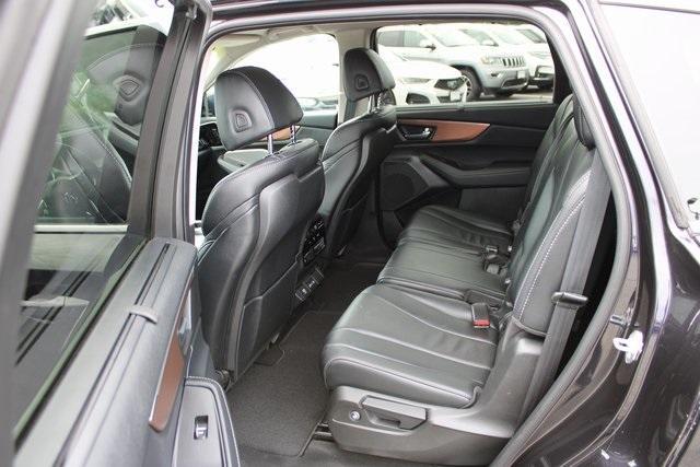 used 2022 Acura MDX car, priced at $37,998