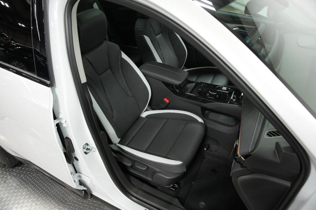 new 2025 Buick Envision car, priced at $39,035