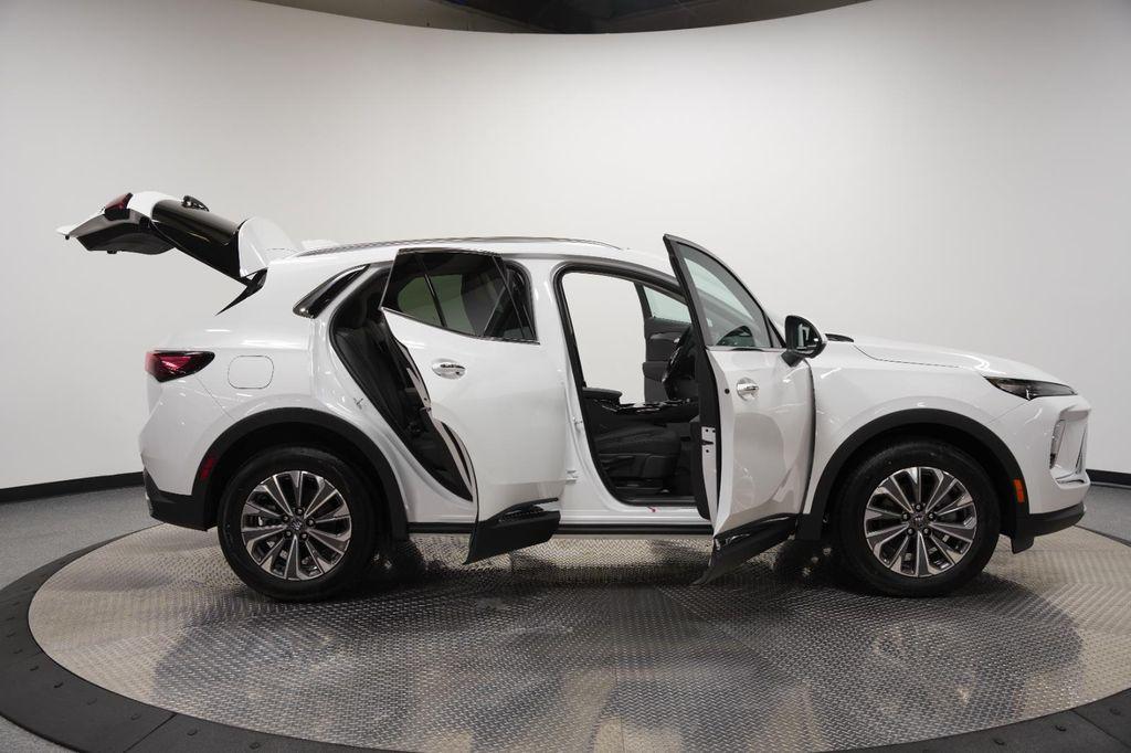 new 2025 Buick Envision car, priced at $36,940