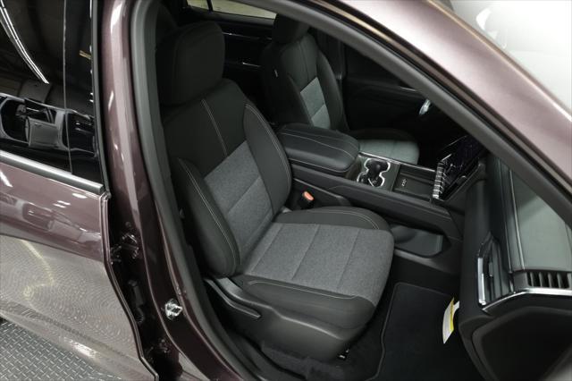 new 2025 GMC Acadia car, priced at $42,689