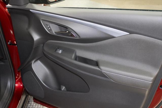 new 2025 Buick Envista car, priced at $24,130