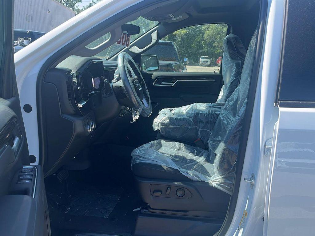 new 2025 GMC Sierra 1500 car, priced at $46,410