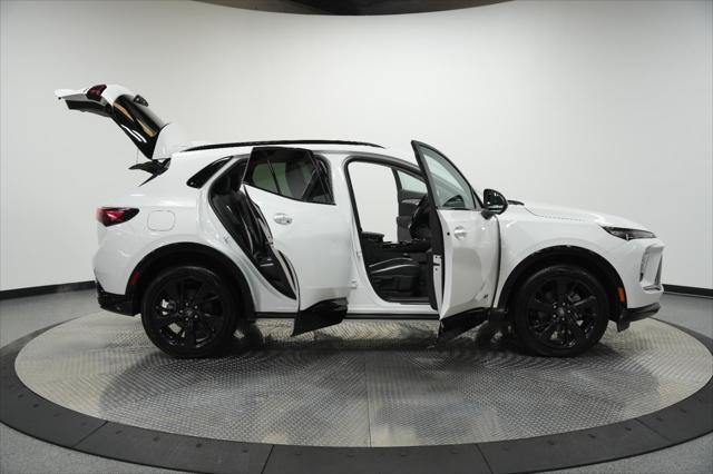 new 2025 Buick Envision car, priced at $39,335