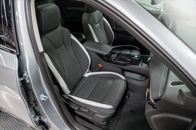 new 2025 Buick Envision car, priced at $40,735