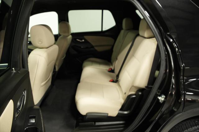 used 2023 Chevrolet Traverse car, priced at $33,400