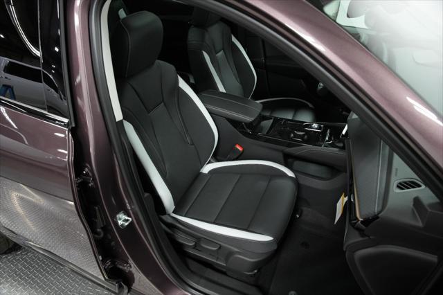 new 2025 Buick Envision car, priced at $38,735