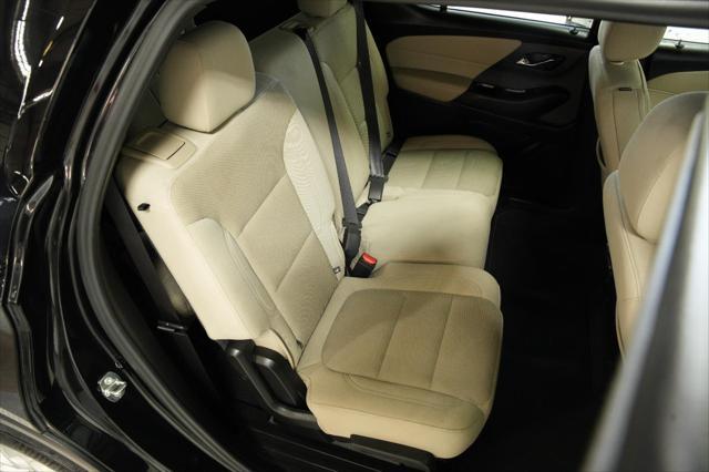 used 2023 Chevrolet Traverse car, priced at $30,900