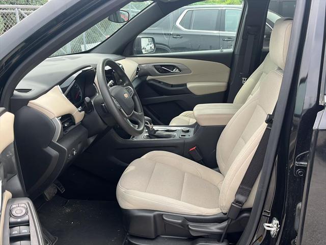 used 2023 Chevrolet Traverse car, priced at $31,400