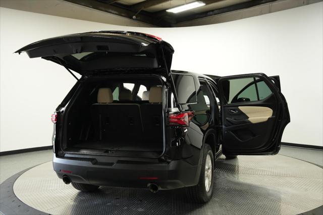 used 2023 Chevrolet Traverse car, priced at $30,900