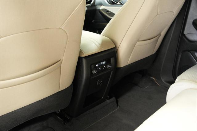 used 2023 Chevrolet Traverse car, priced at $30,900