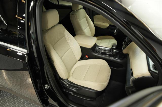 used 2023 Chevrolet Traverse car, priced at $30,900