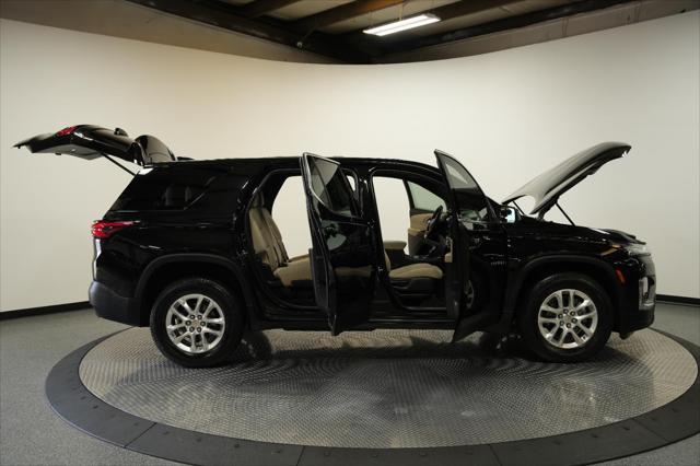 used 2023 Chevrolet Traverse car, priced at $31,800