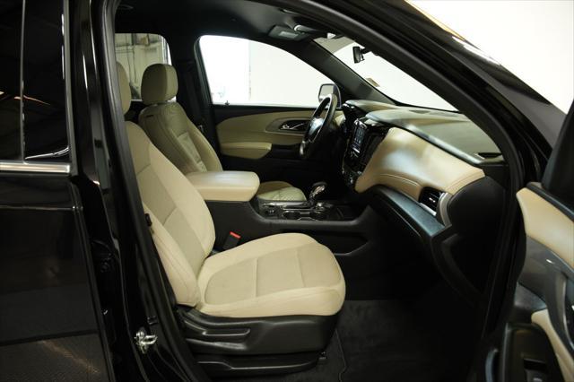 used 2023 Chevrolet Traverse car, priced at $31,800
